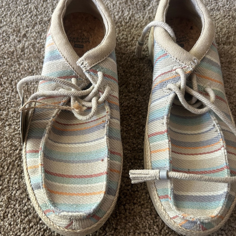 Sanuk Cream and Blue Moccasins Casual Comfort